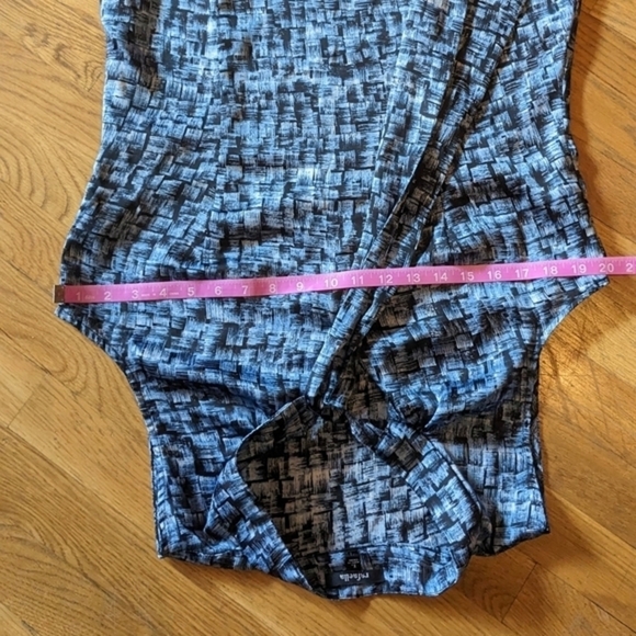 Rafaella Blue & Black Woven Pattern Sleeveless Blouse w/ Tie at Neck - Picture 9 of 11